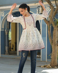 Kamini Off-White Floral Embroidered Ethnic Top